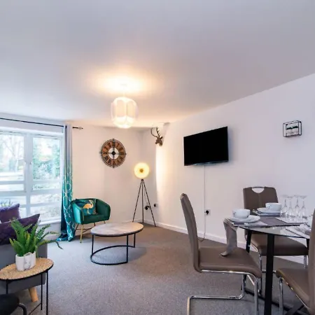 Coventry Russel House Stylish 1 Bedroom Apartment With Free Parking Exterior photo