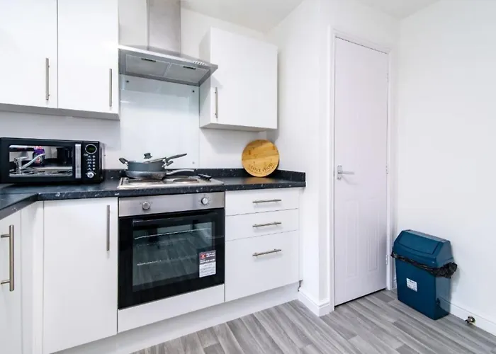 Coventry Russel House Stylish 1 Bedroom Apartment With Free Parking