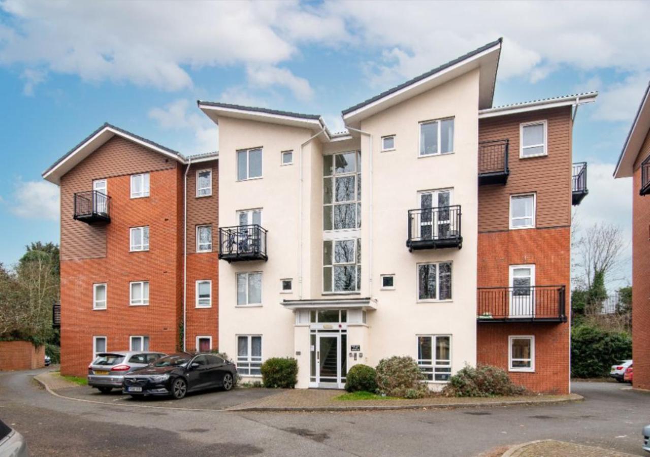 Russel House Stylish 1 Bedroom With Free Parking *