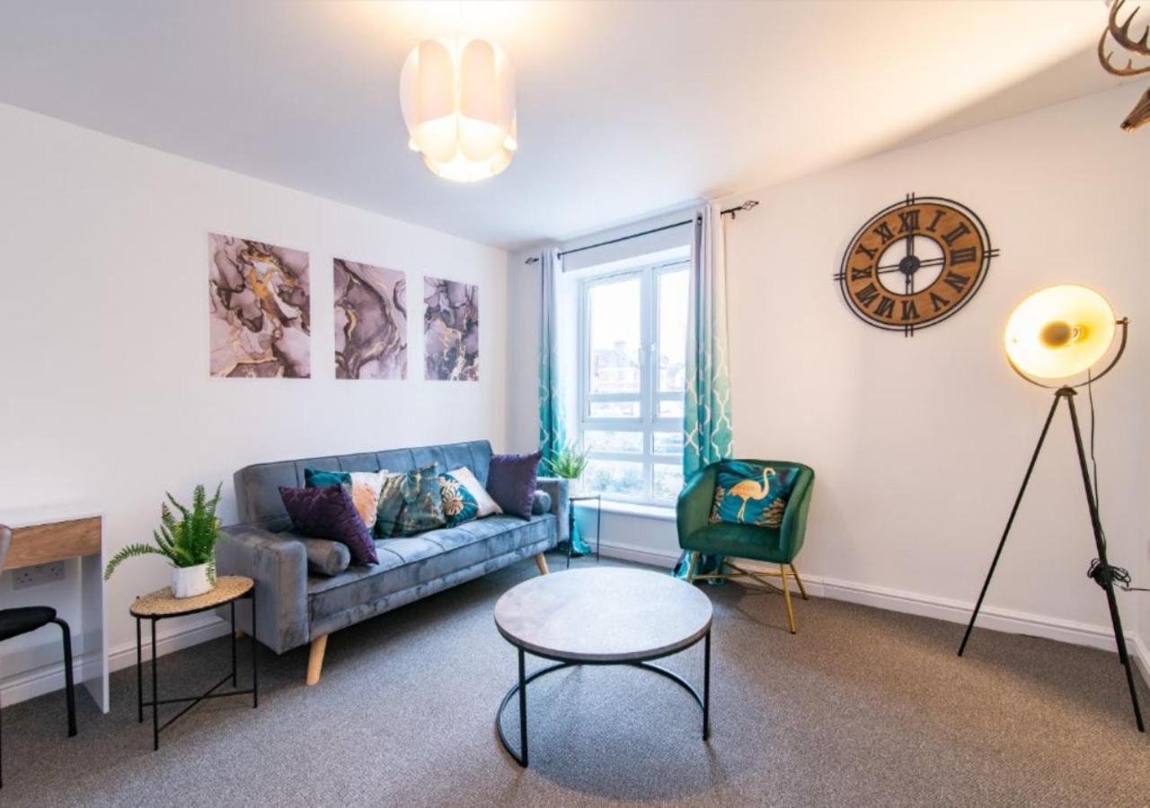 Russel House Stylish 1 Bedroom With Free Parking Apartment